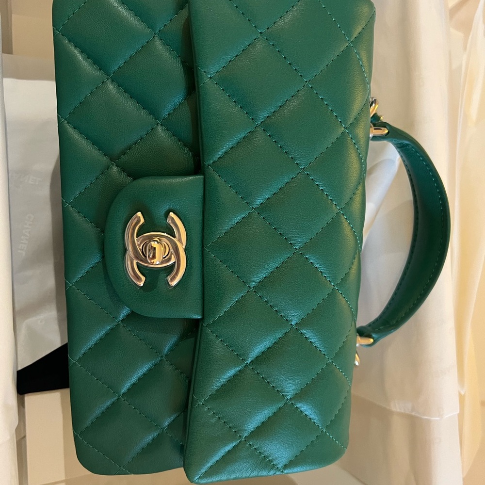 ❌SOLD❌💚💚Chanel mini rectangular top handle GREEN 💚💚 - Picture 3 of 12